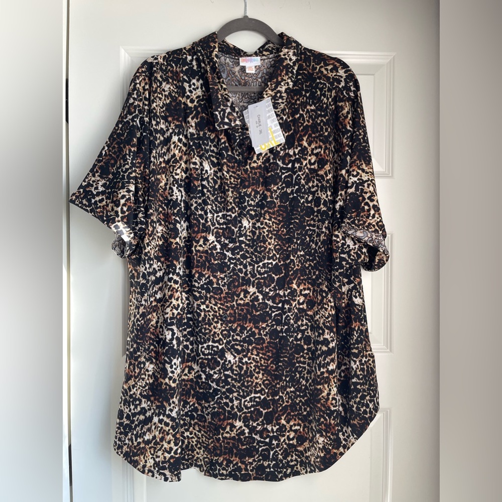 3xl Charlie by Lularoe. Cheetah print! Button down front to wear different ways!
